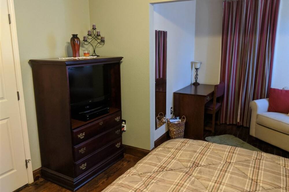 Photo of Bedroom in Buras-Triumph