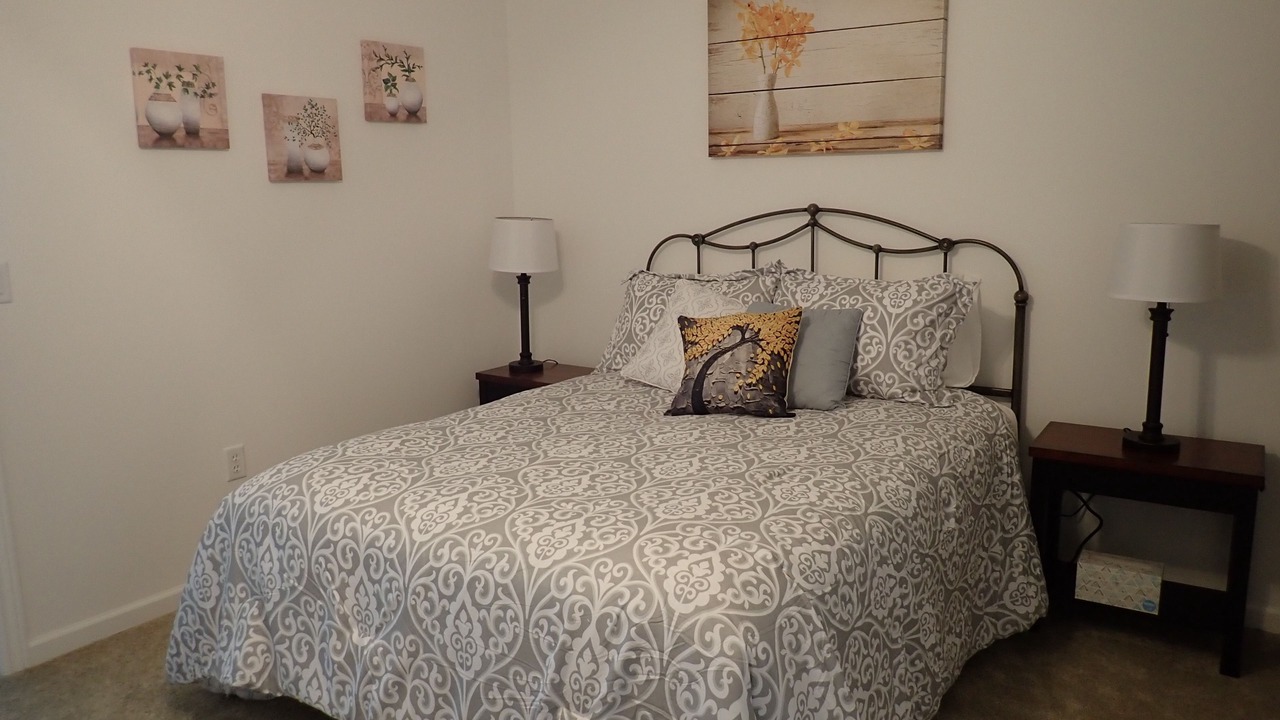 Photo of Bedroom in Lyons