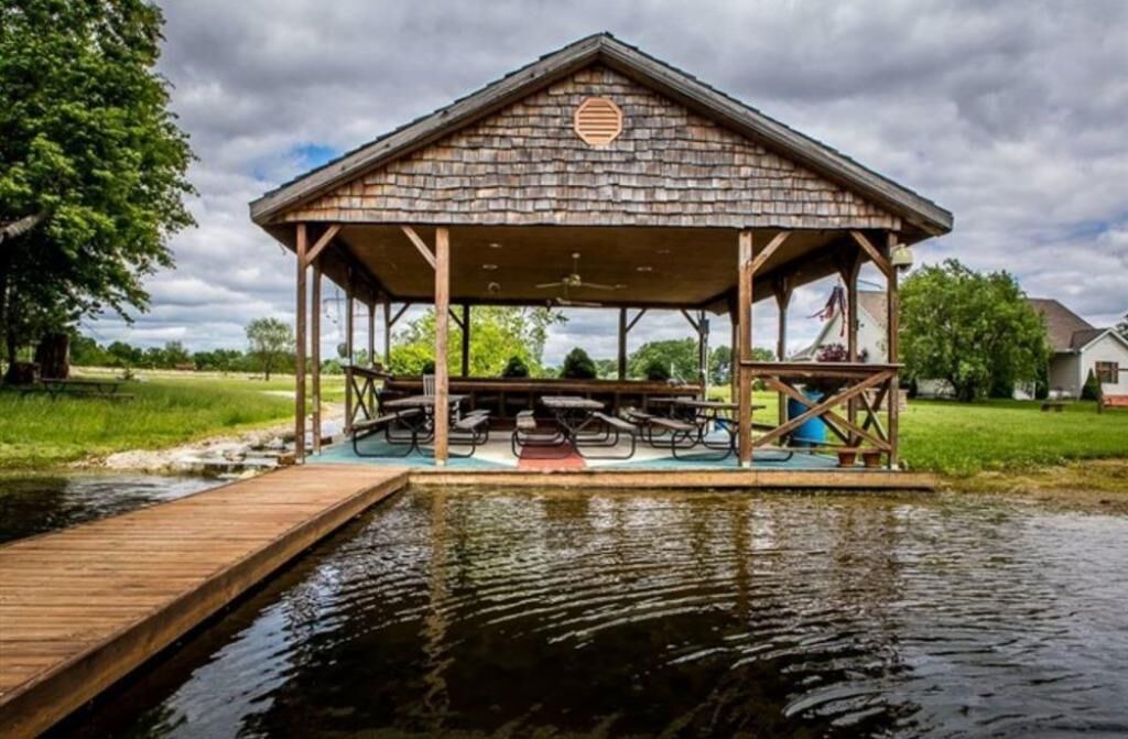 Photo of Others in Lyons