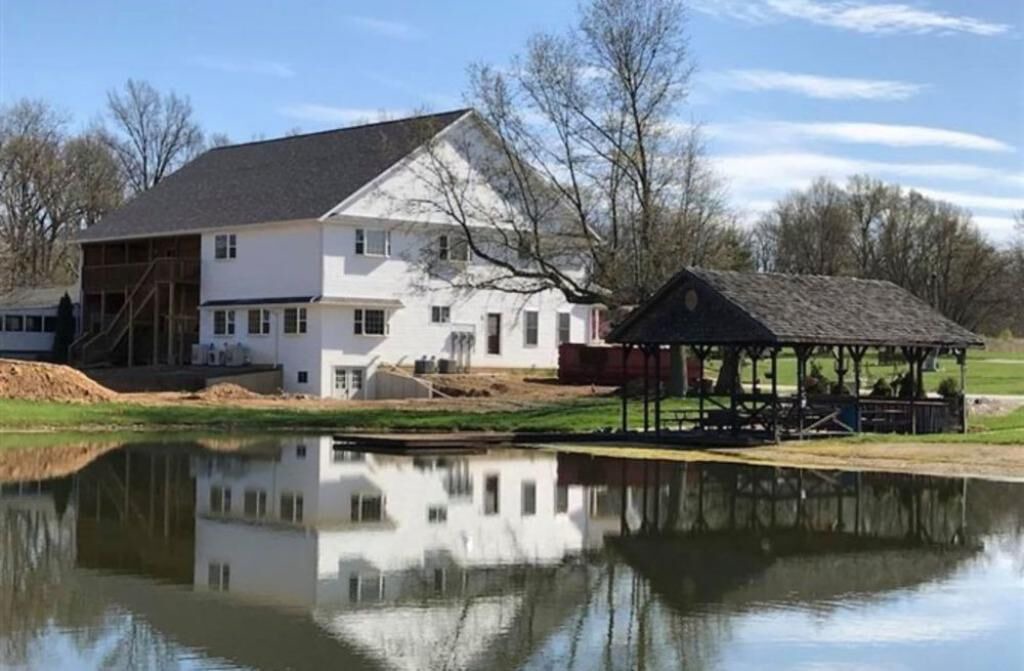 Photo of Outdoor in Lyons