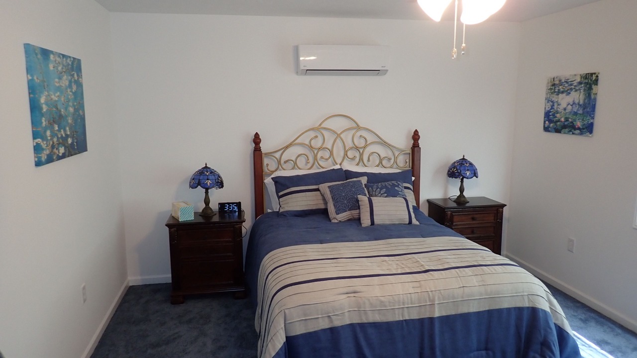 Photo of Bedroom in Lyons