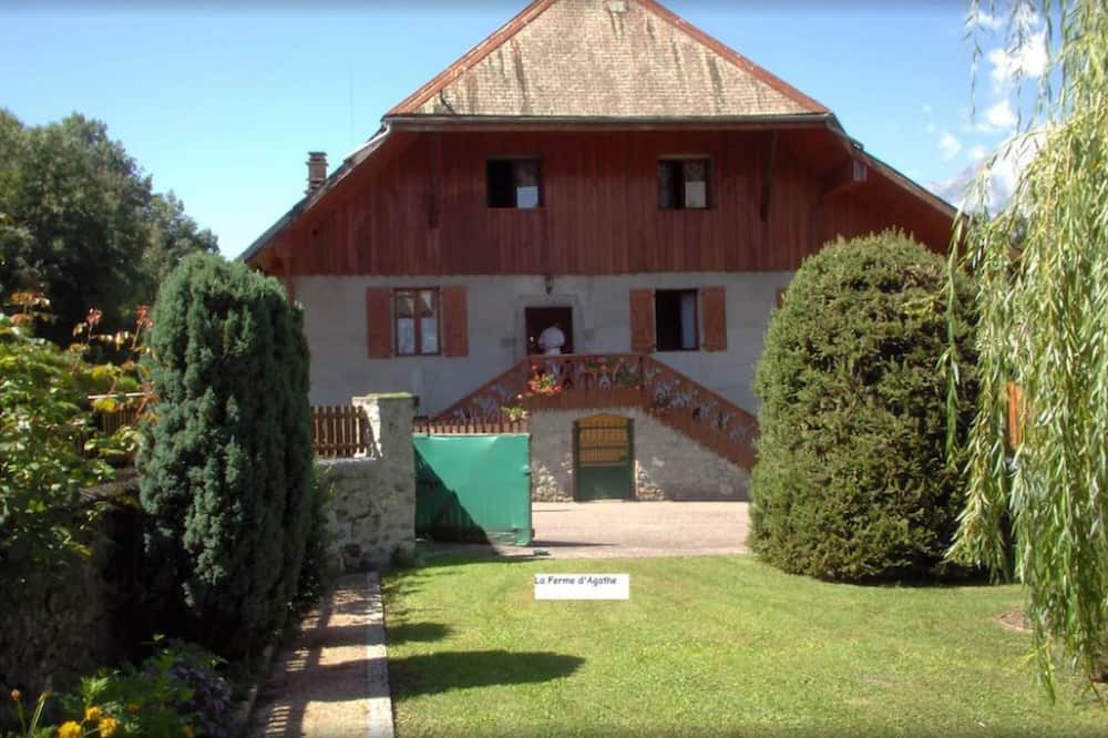 Photo of Outdoor in Sainte-Helene-sur-Isere