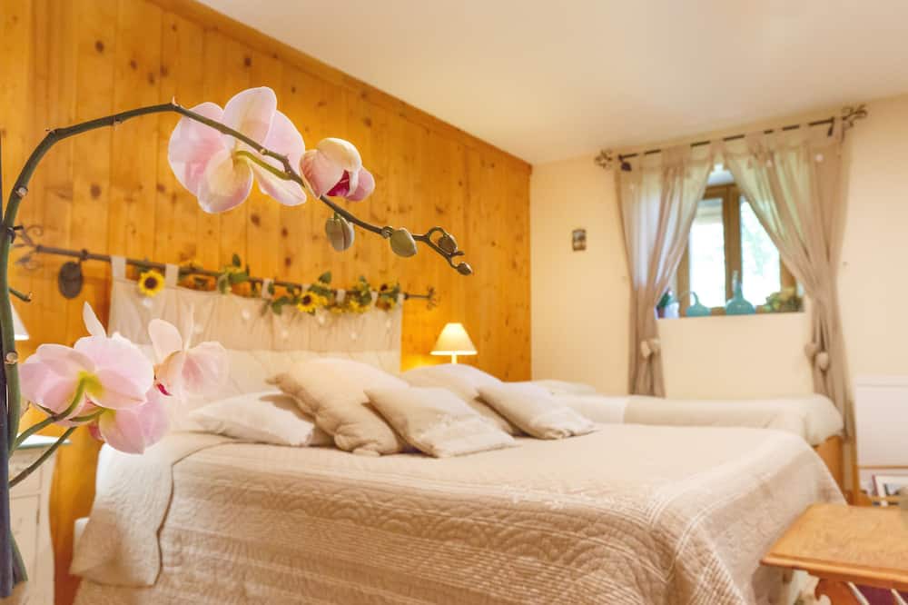 Photo of Bedroom in Sainte-Helene-sur-Isere