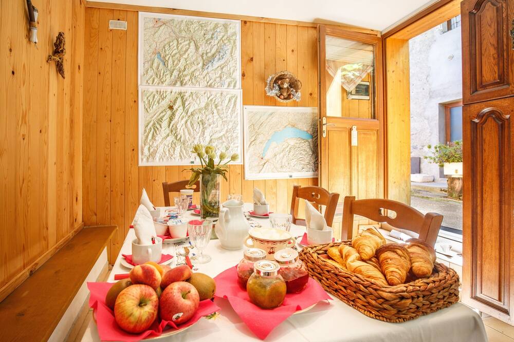 Photo of Others in Sainte-Helene-sur-Isere