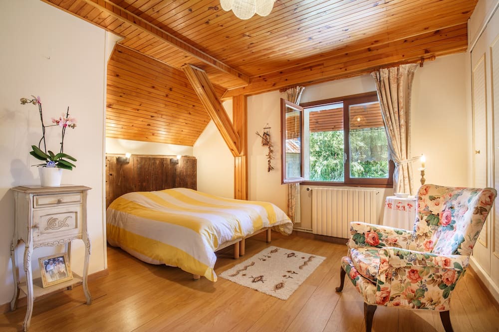 Photo of Bedroom in Sainte-Helene-sur-Isere