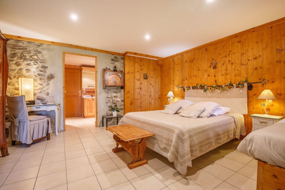 Photo of Kitchen in Sainte-Helene-sur-Isere