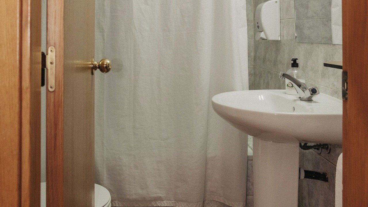 Photo of Bathroom in Ripoll