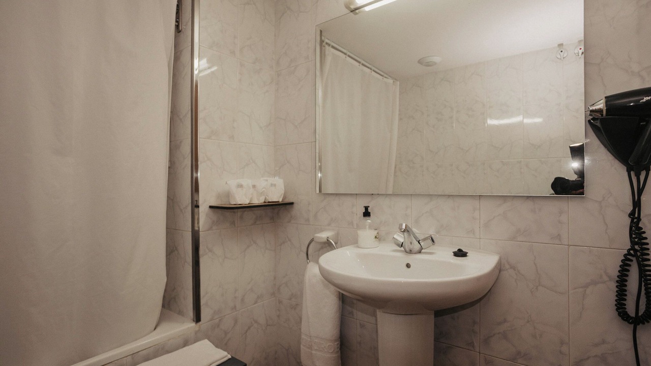 Photo of Bathroom in Ripoll