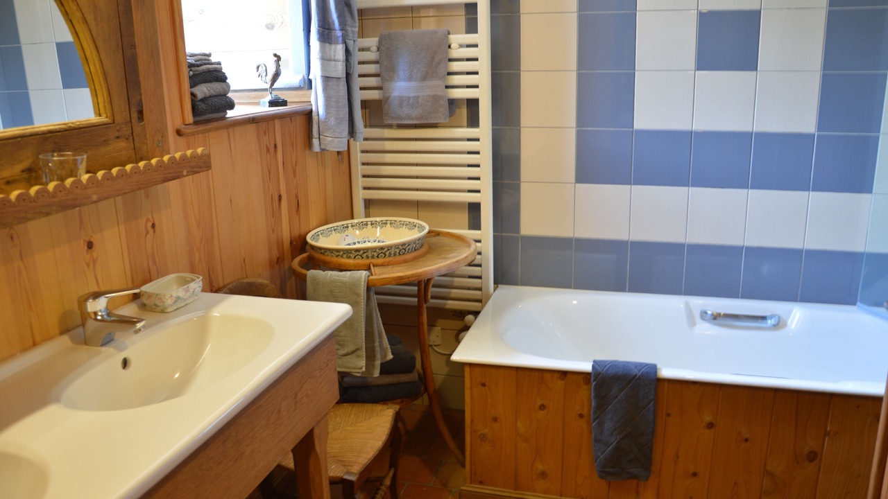 Photo of Bedroom in Plougonven