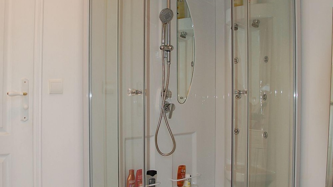 Photo of Bathroom in Saint-Denis-en-Val