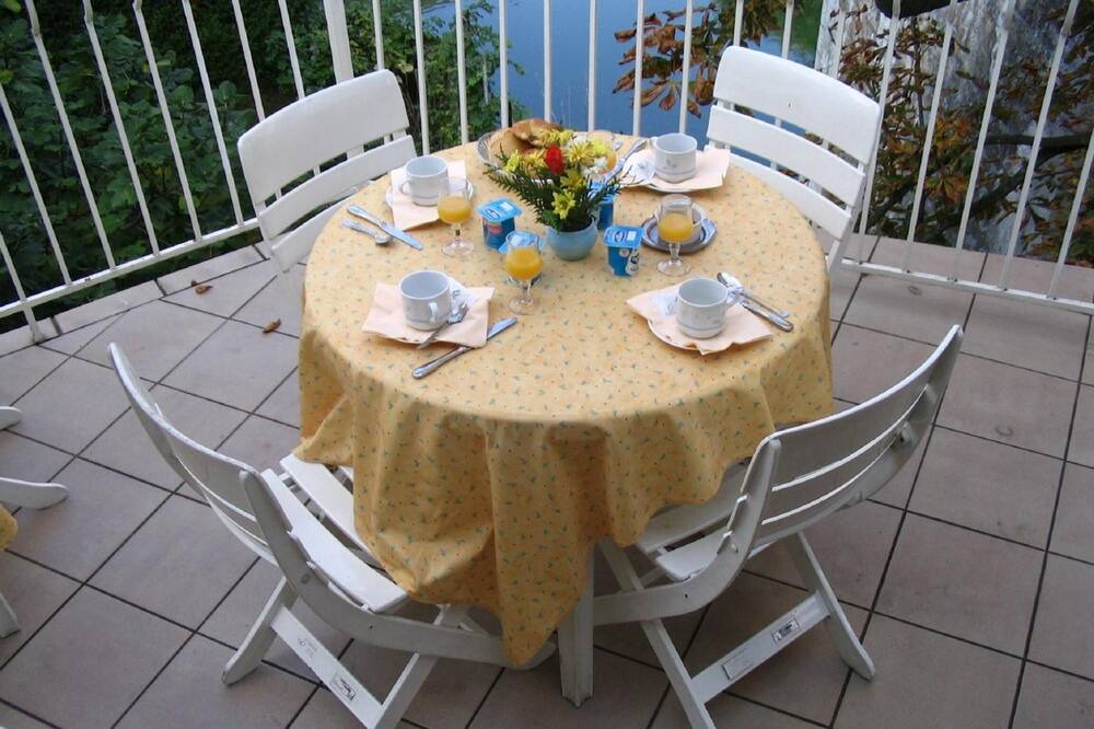 Photo of Patio Balcony in Saint-Nazaire-en-Royans