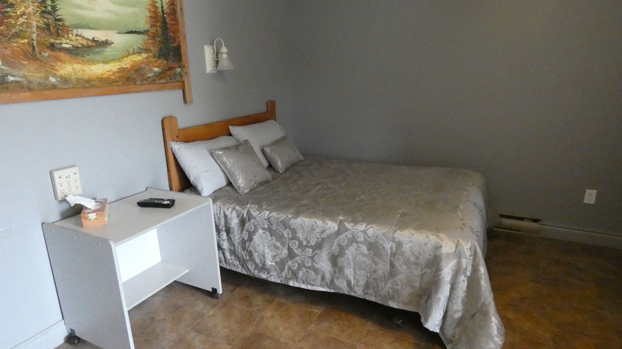 Photo of Bedroom in Colpoys Bay