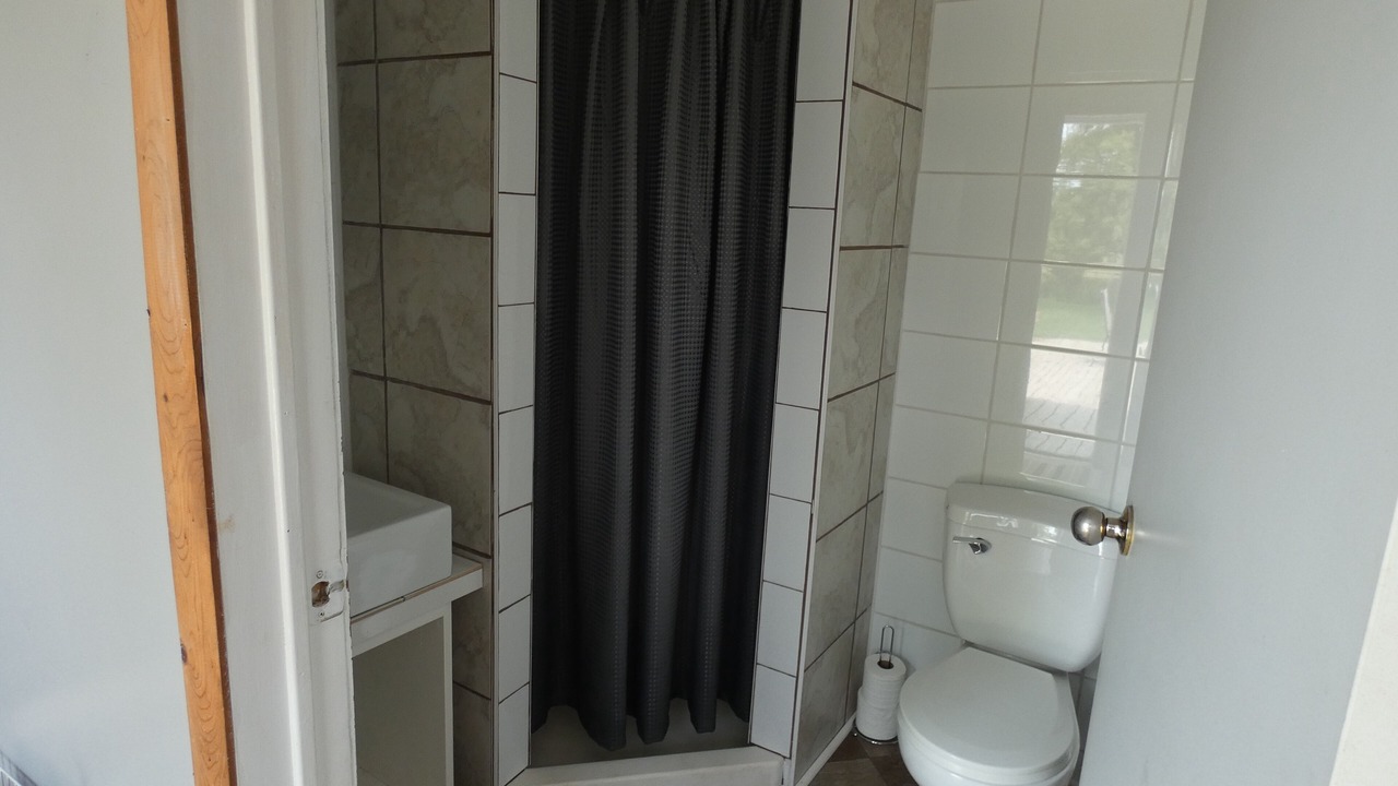 Photo of Bathroom in Colpoys Bay
