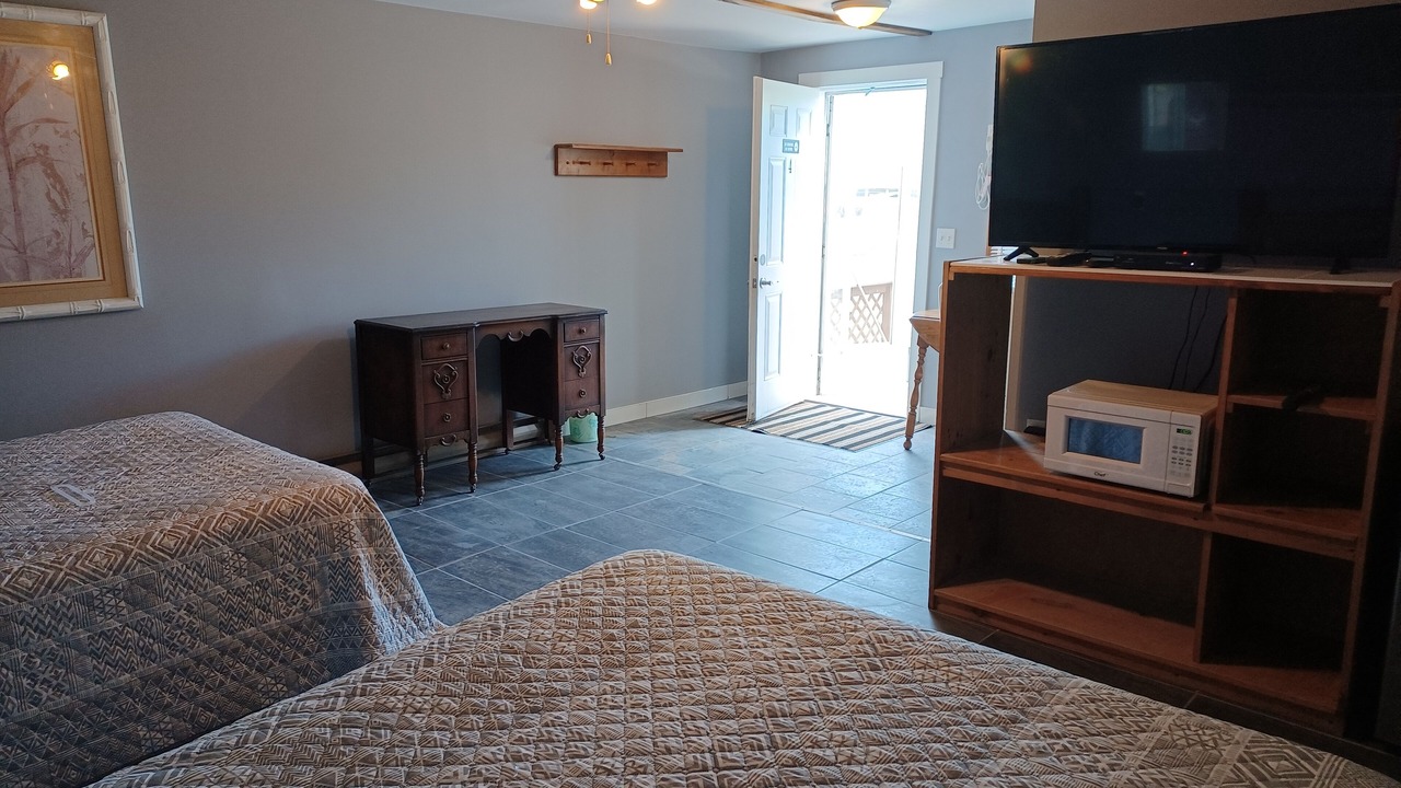 Photo of Bedroom in Colpoys Bay