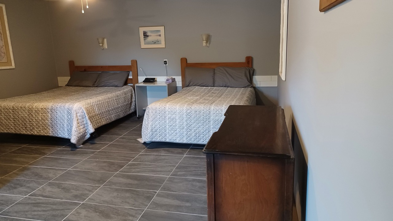 Photo of Bedroom in Colpoys Bay