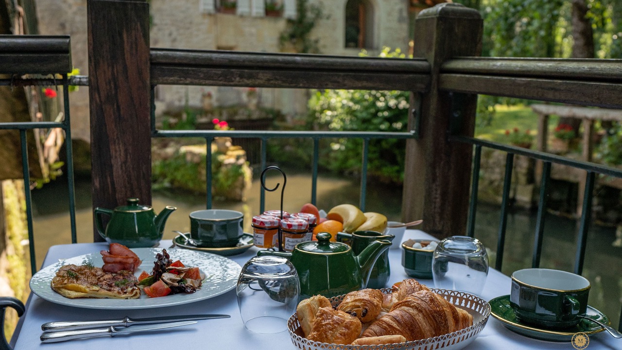 Photo of Others in Mosnac