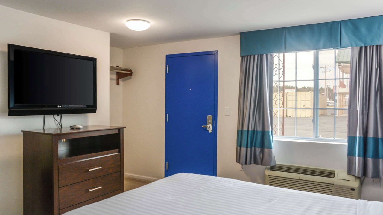 Photo of Bedroom in Milford