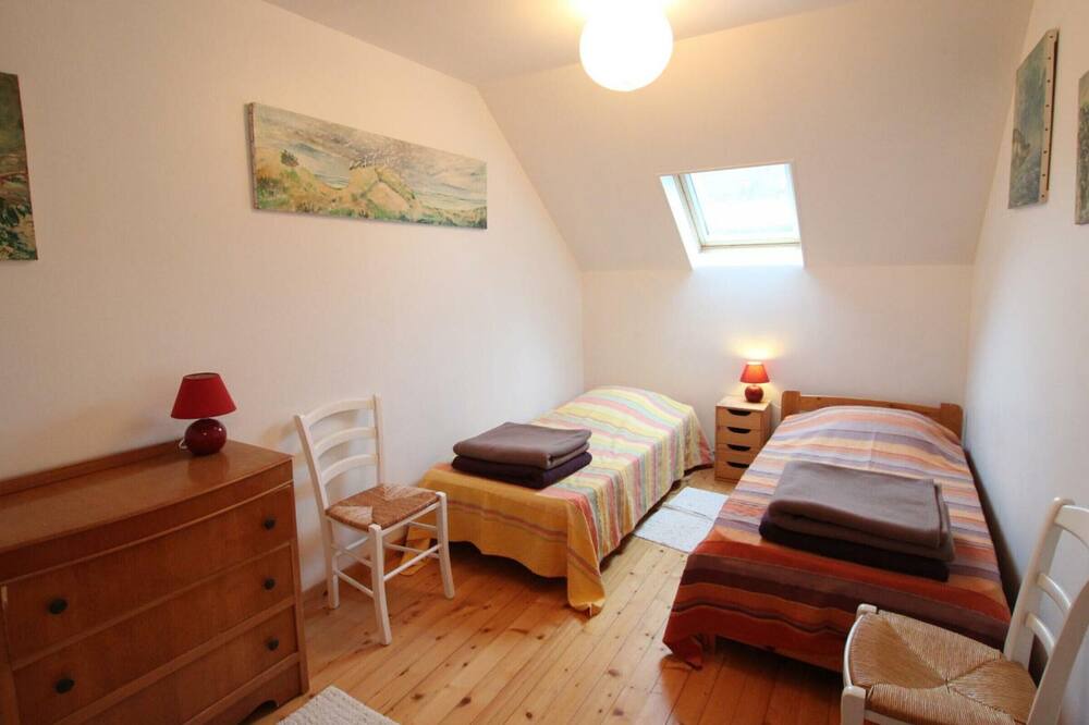 Photo of Bedroom in Annoville