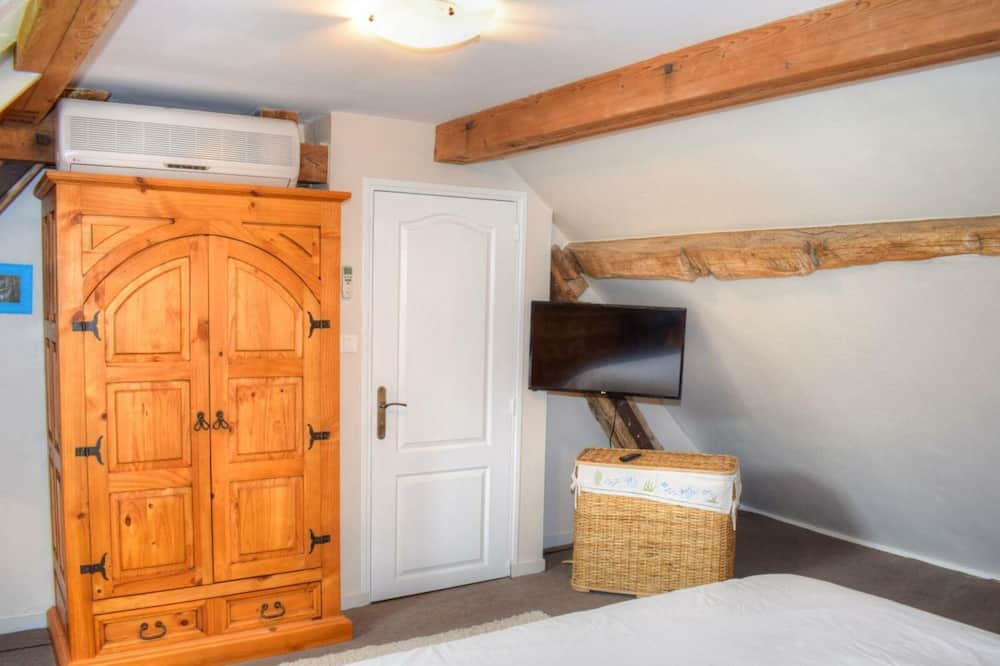 Photo of Bedroom in La Membrolle-sur-Choisille