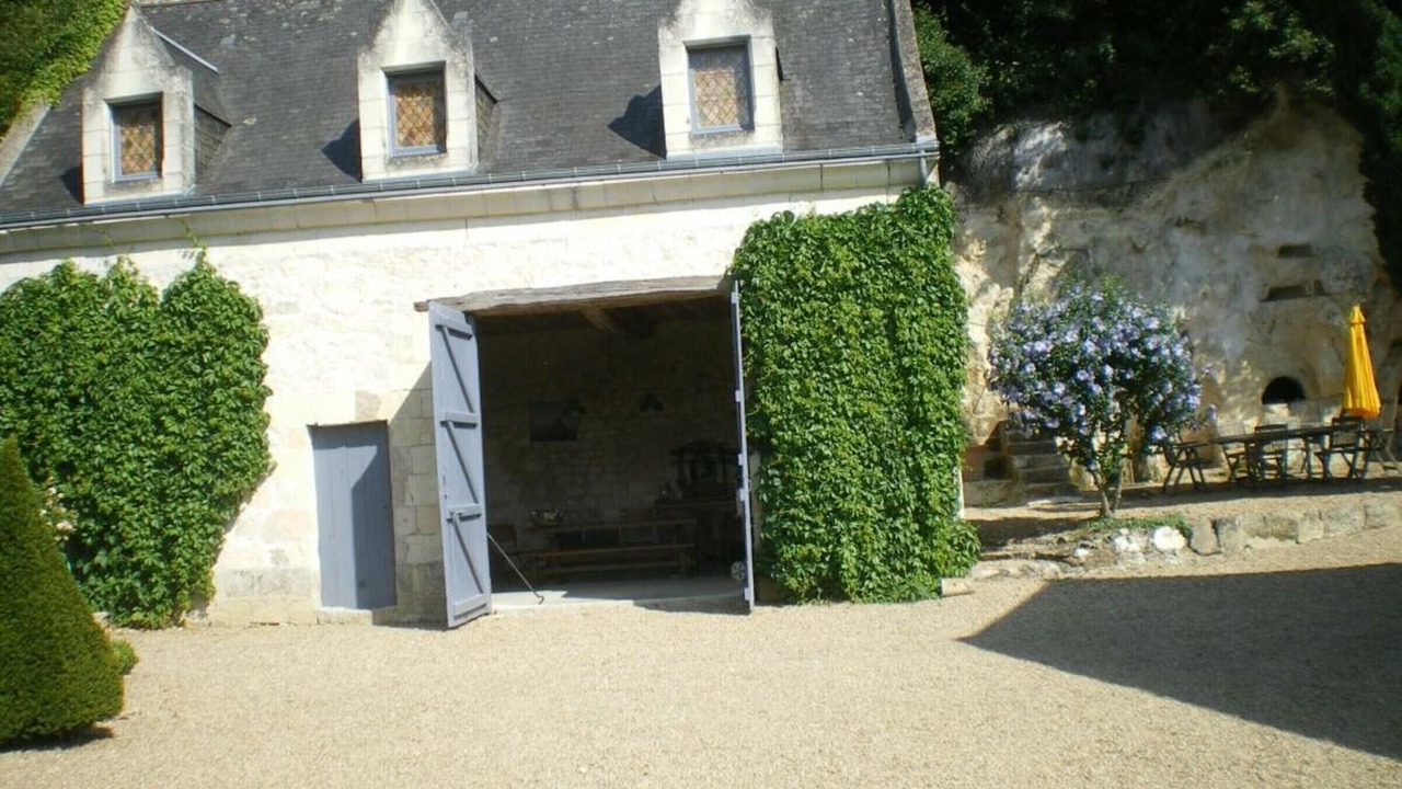 Photo of Outdoor in Cravant-les-Coteaux