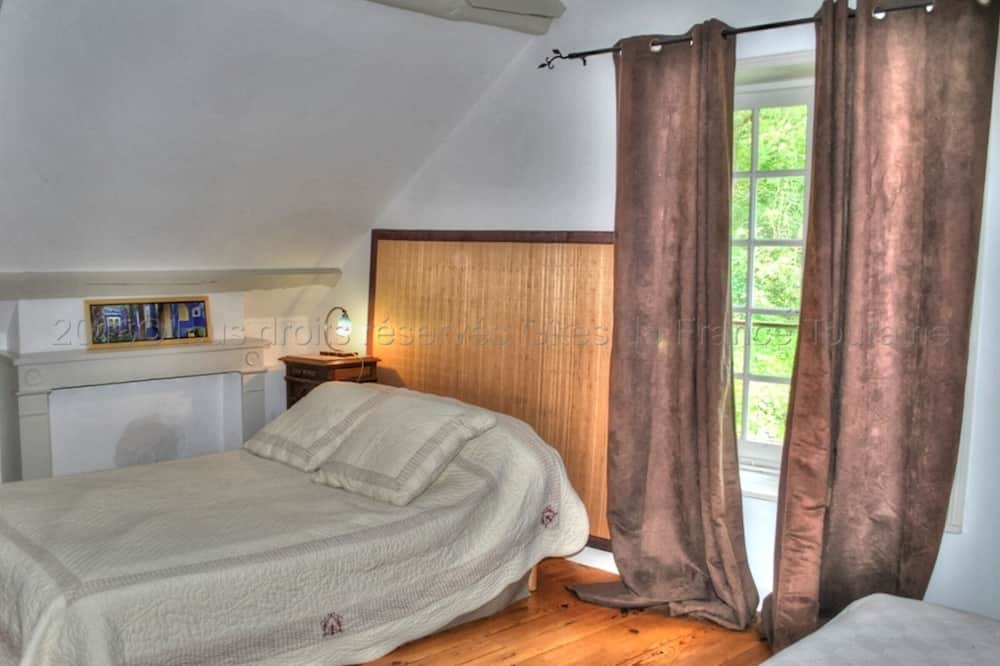 Photo of Bedroom in Continvoir
