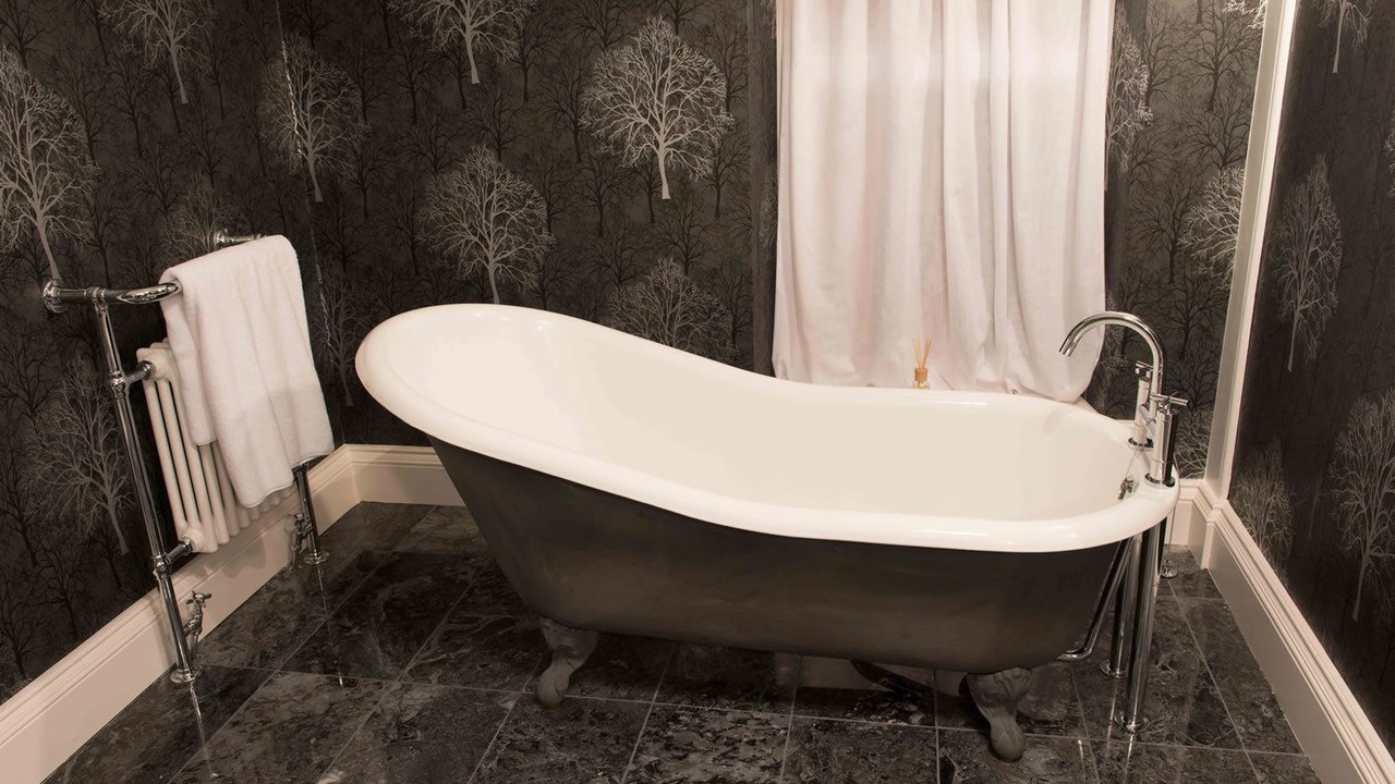 Photo of Bathroom in Lockerbie