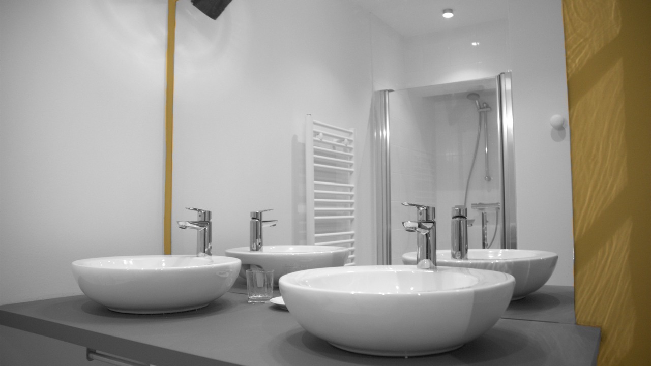 Photo of Bathroom in Azay-le-Brule