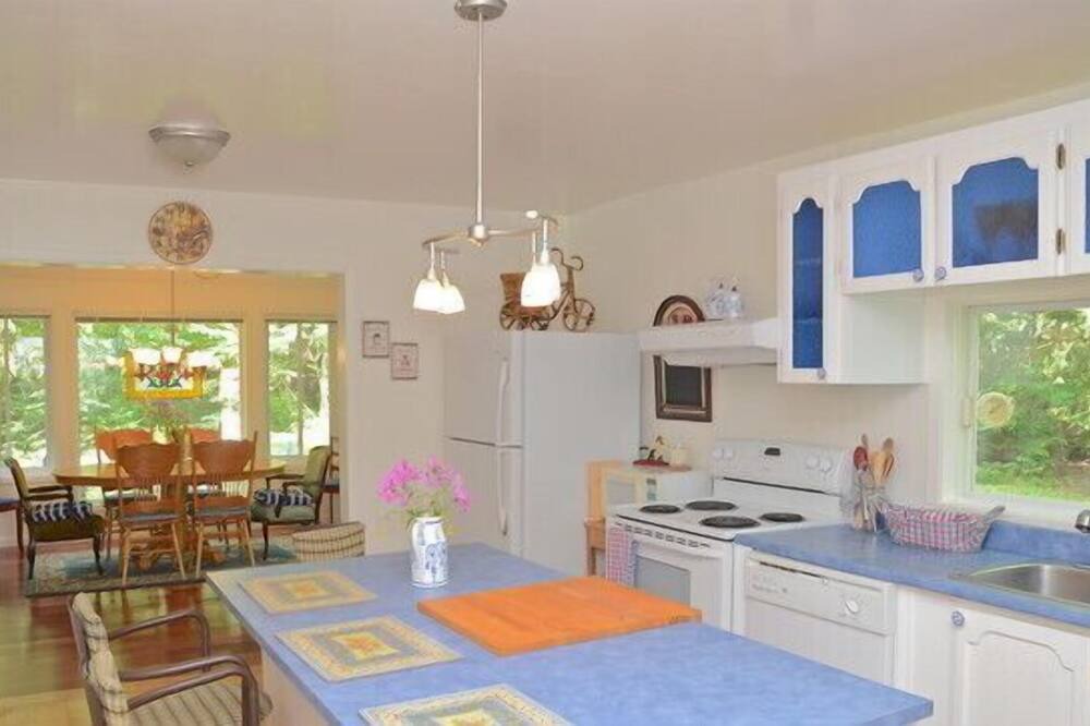 Photo of Bedroom in Eastman
