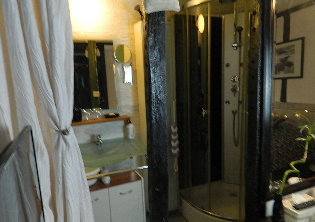 Photo of Bathroom in Saint-Maurice-la-Fougereuse