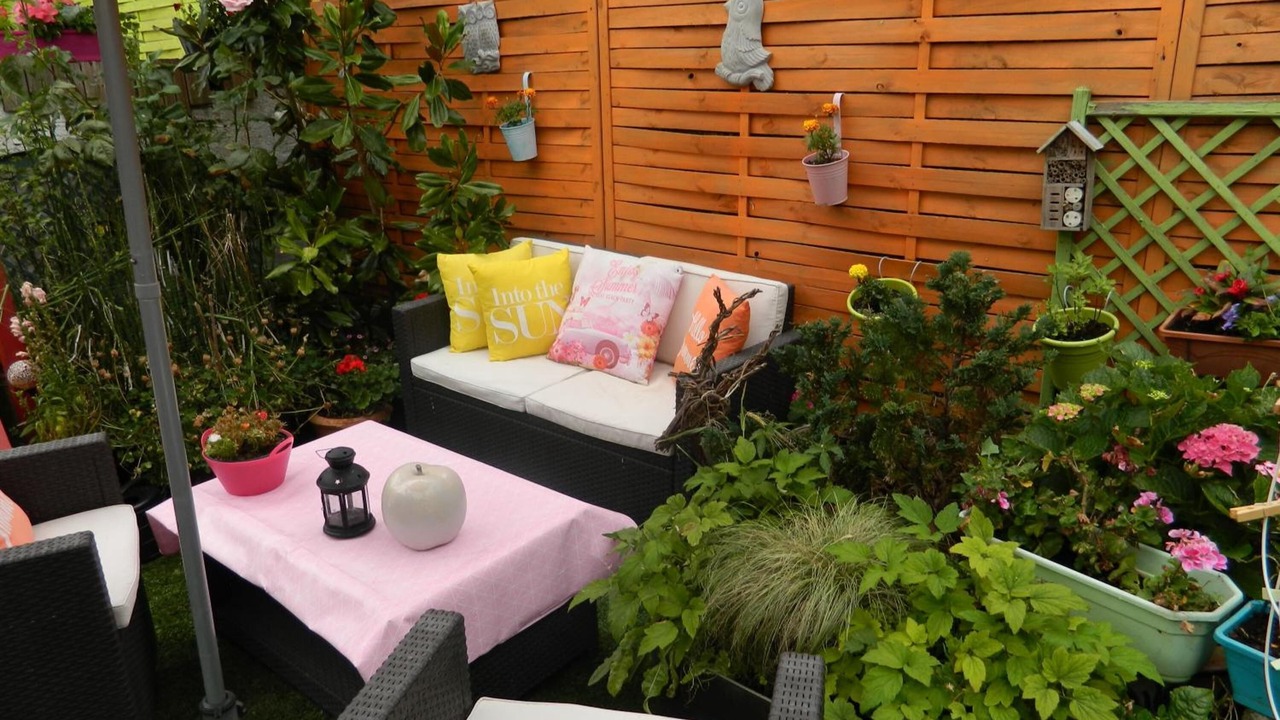 Photo of Patio Balcony in Saint-Maurice-la-Fougereuse