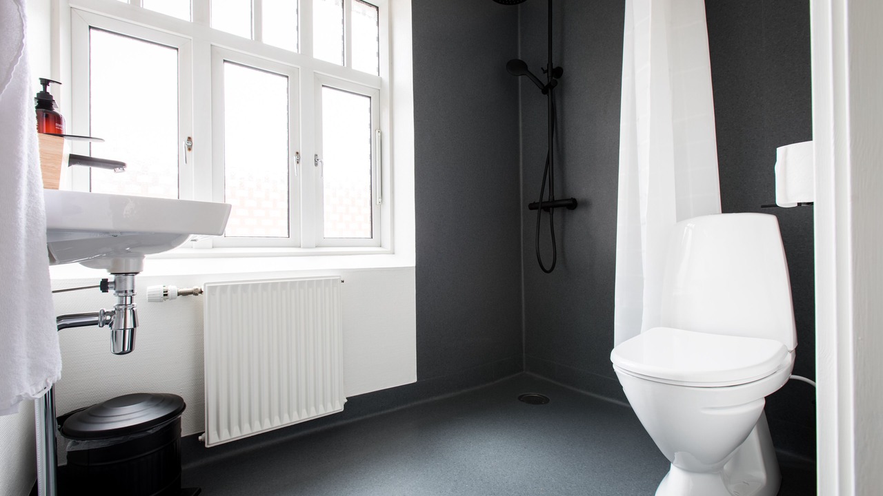 Photo of Bathroom in Give