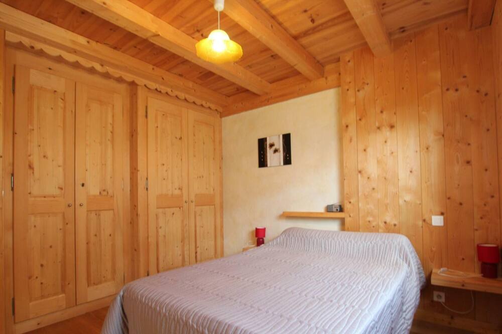 Photo of Bedroom in Le Mesnil-Ozenne
