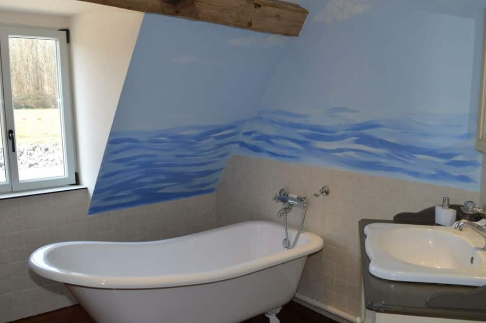 Photo of Bathroom in La Membrolle-sur-Choisille