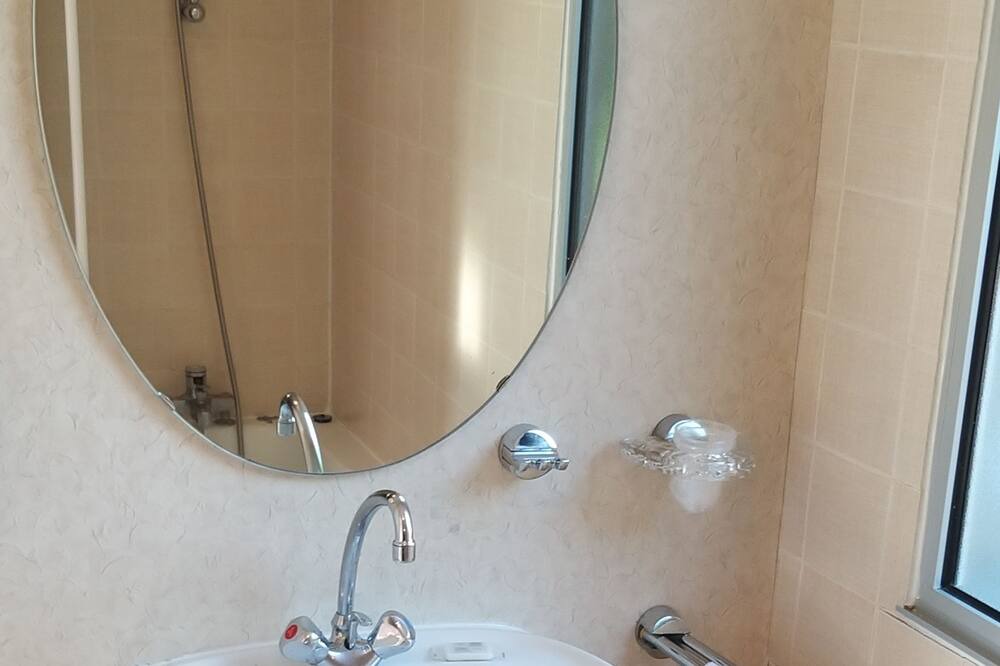 Photo of Bathroom in Laroque-d'Olmes