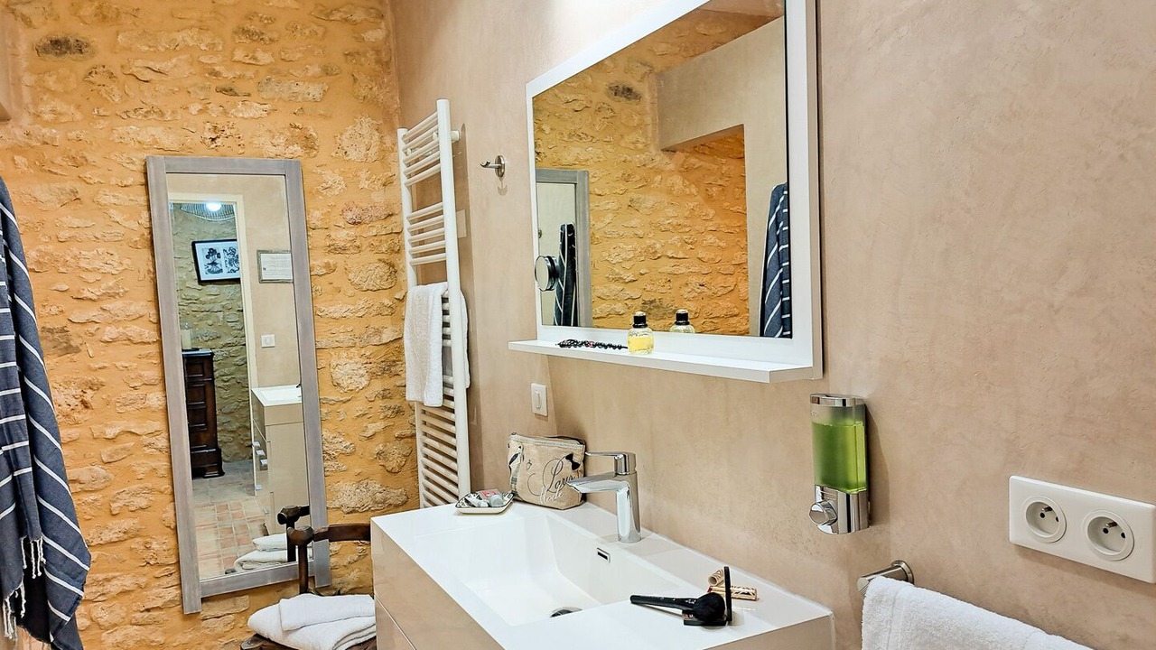Photo of Bathroom in Marquay