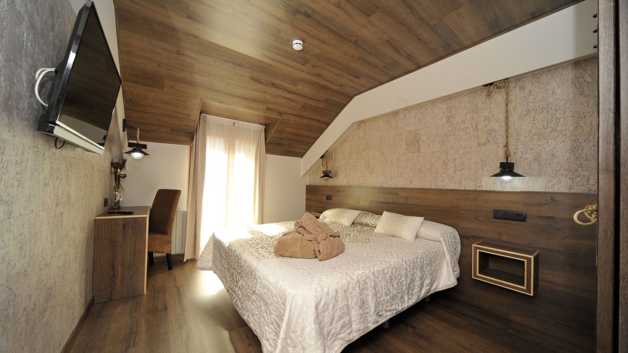 Photo of Bedroom in Esterri D'Aneu