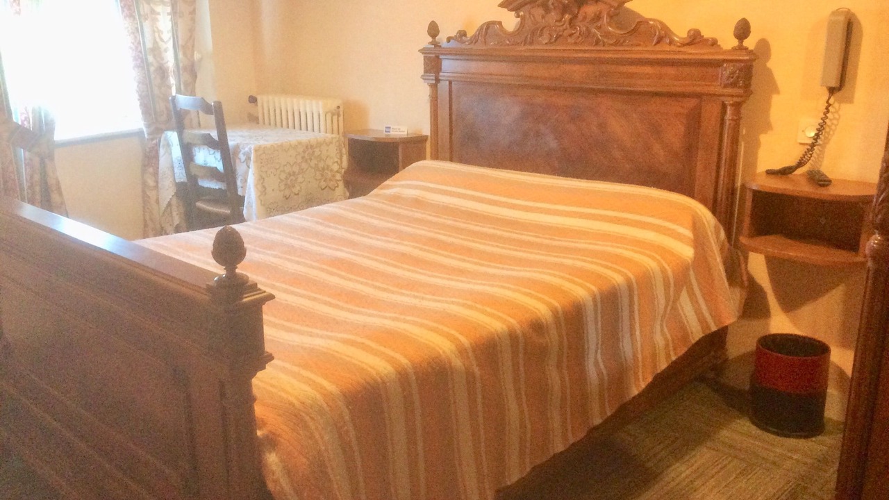 Photo of Bedroom in Pont-de-Vaux