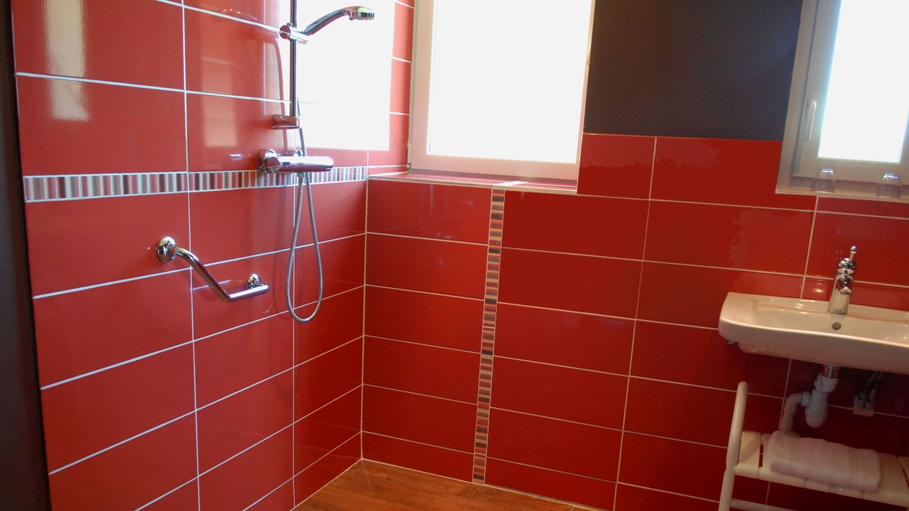 Photo of Bathroom in Cherier