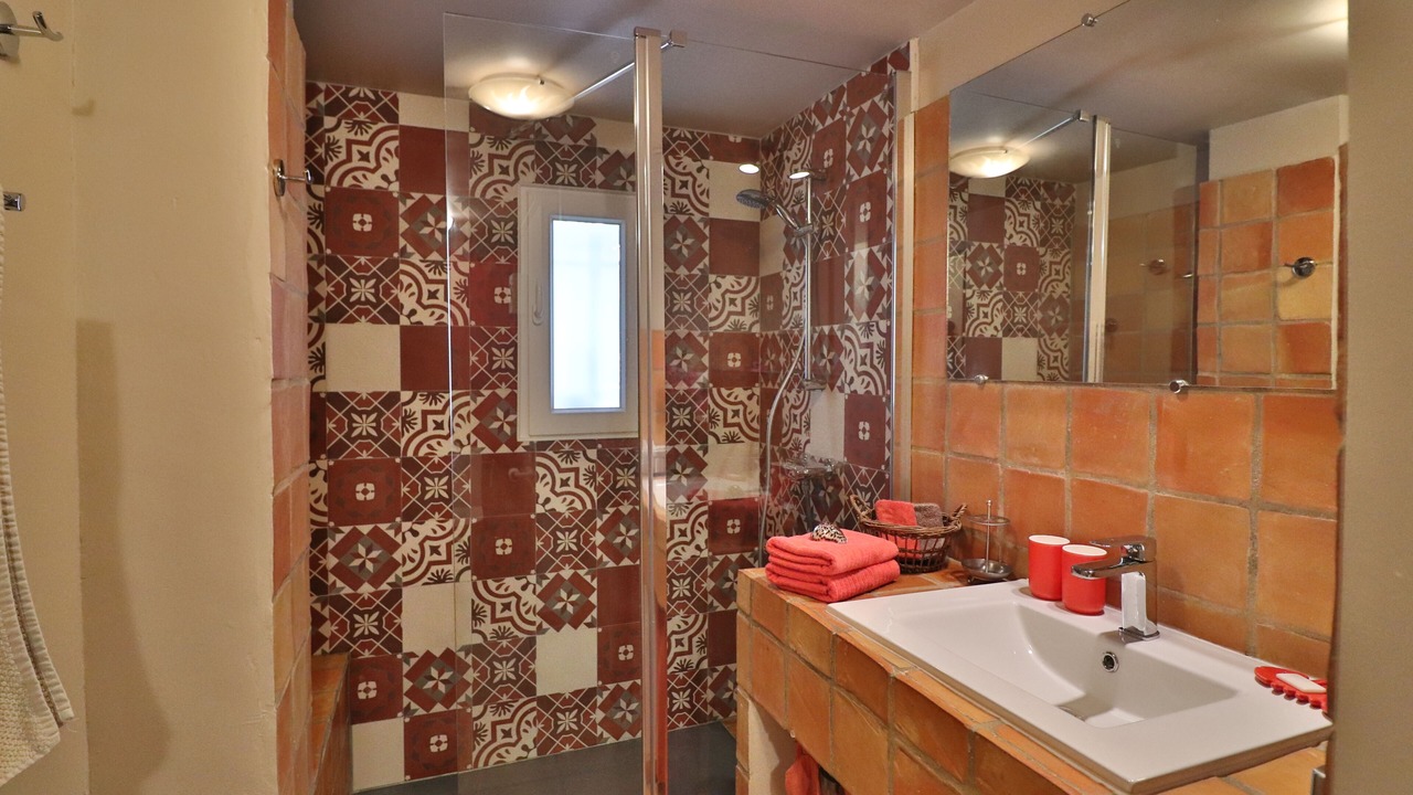 Photo of Others in Gemenos