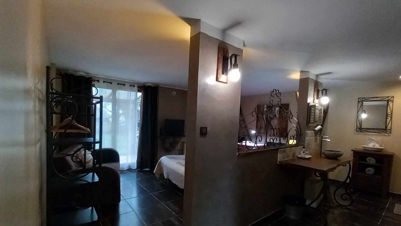 Photo of Others in Vicq