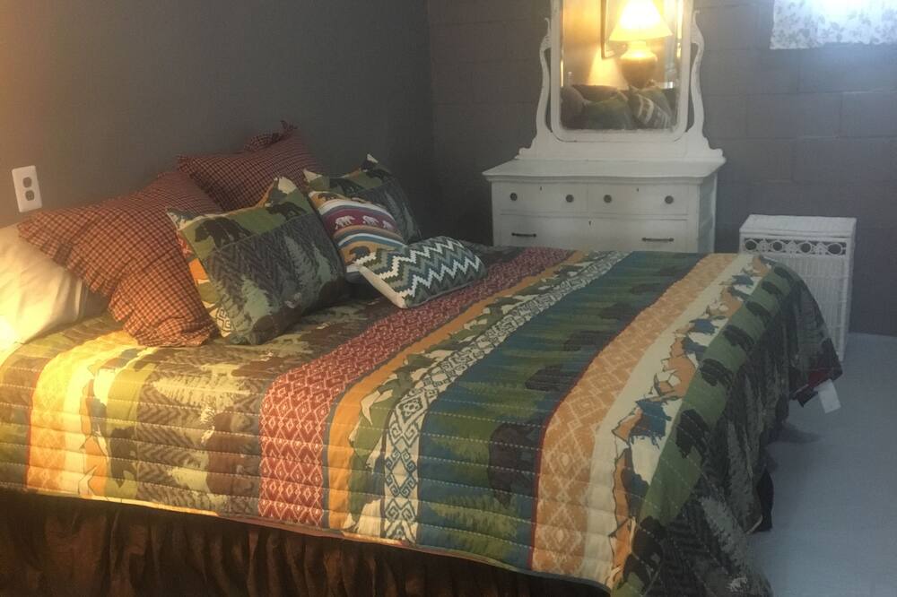 Photo of Bedroom in Luther