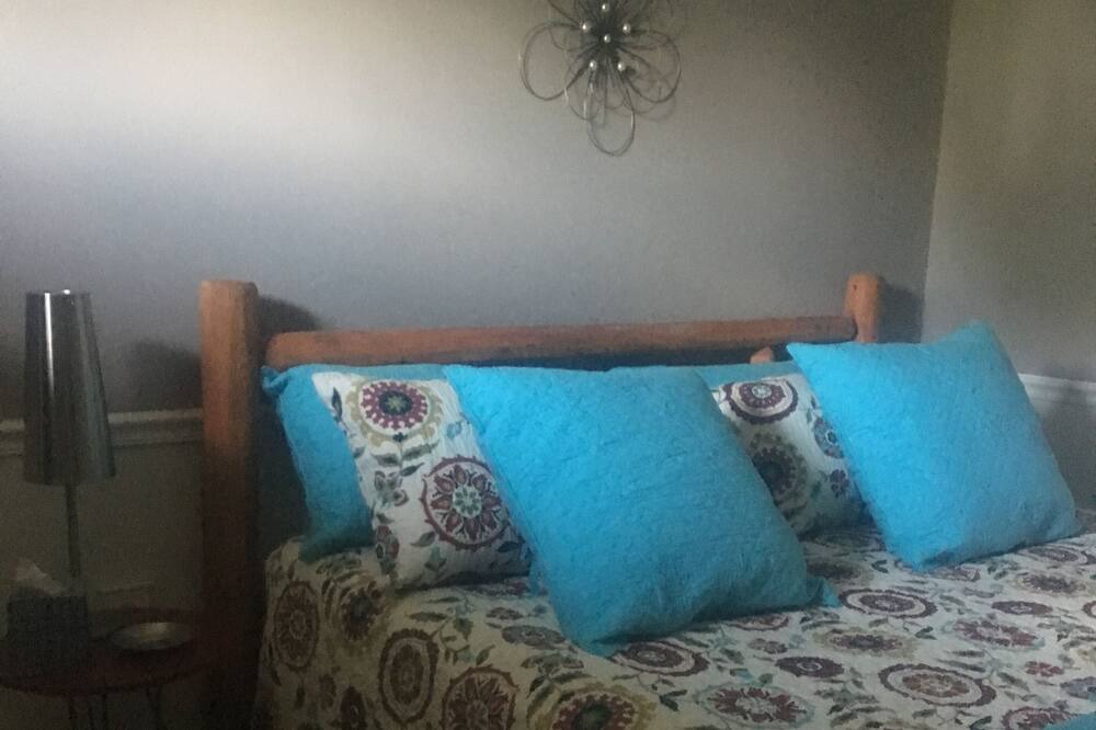 Photo of Bedroom in Luther
