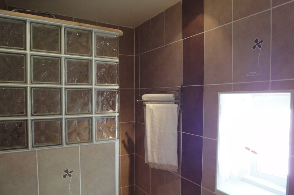 Photo of Bathroom in Mireval