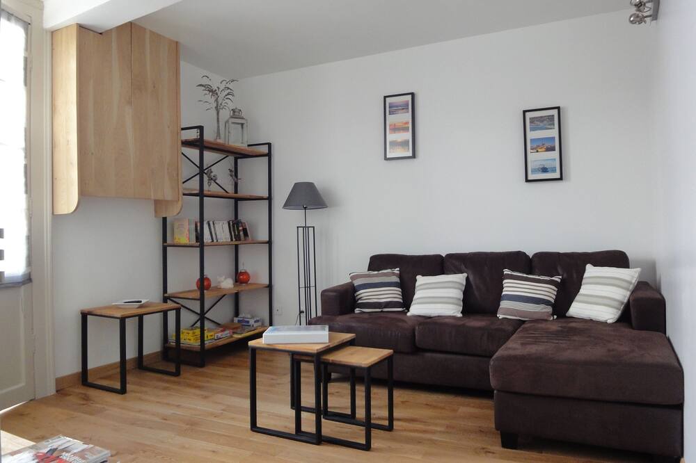Photo of Livingroom in Mireval