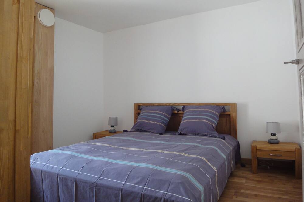 Photo of Bedroom in Mireval