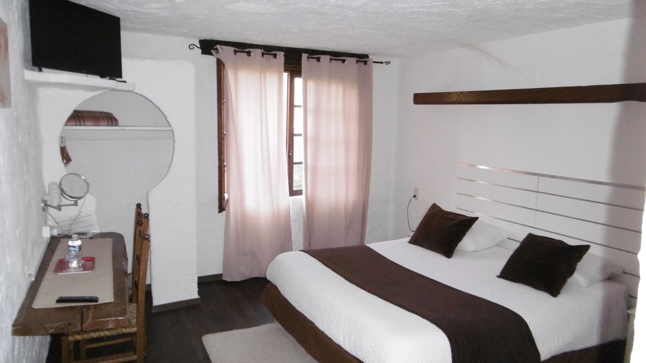 Photo of Bedroom in Les Avenieres