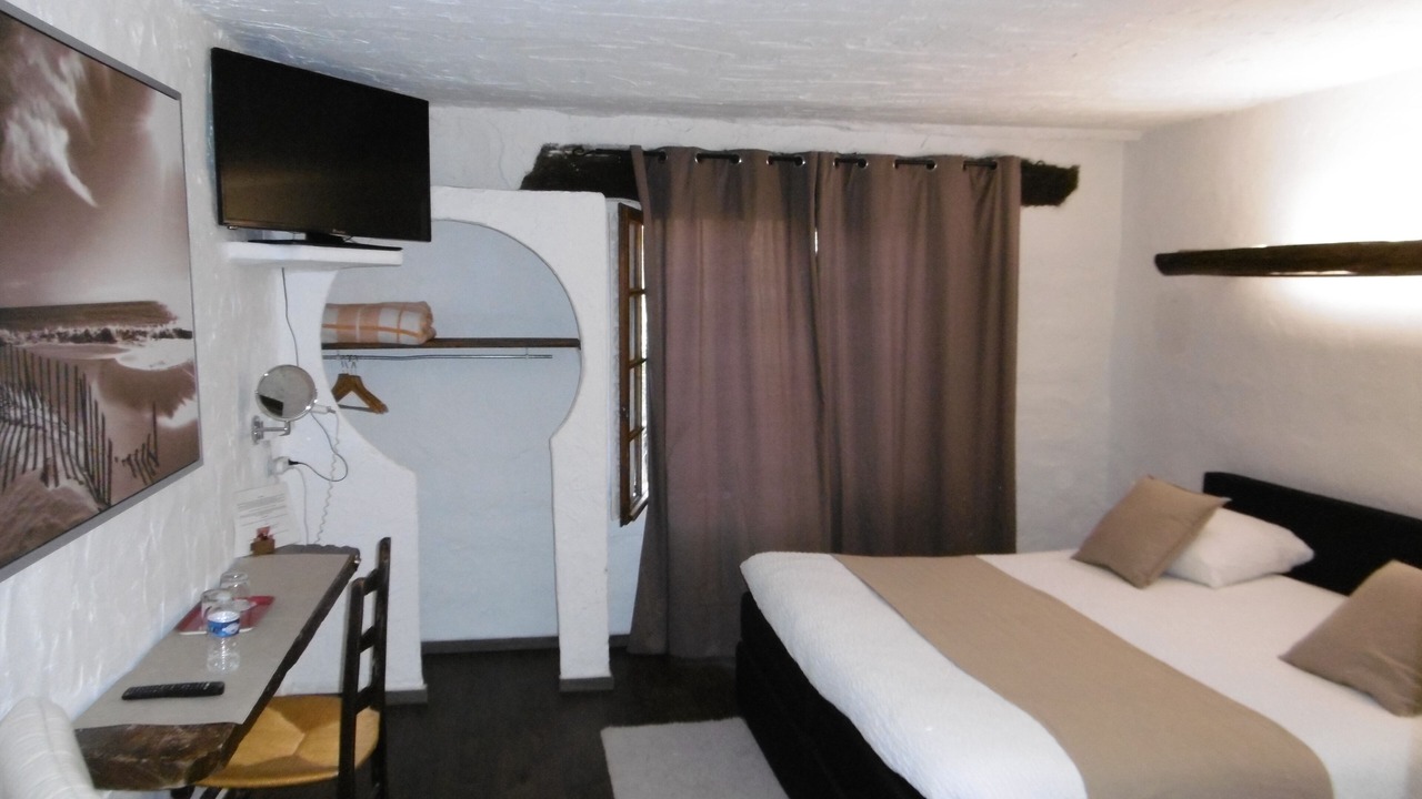 Photo of Bedroom in Les Avenieres