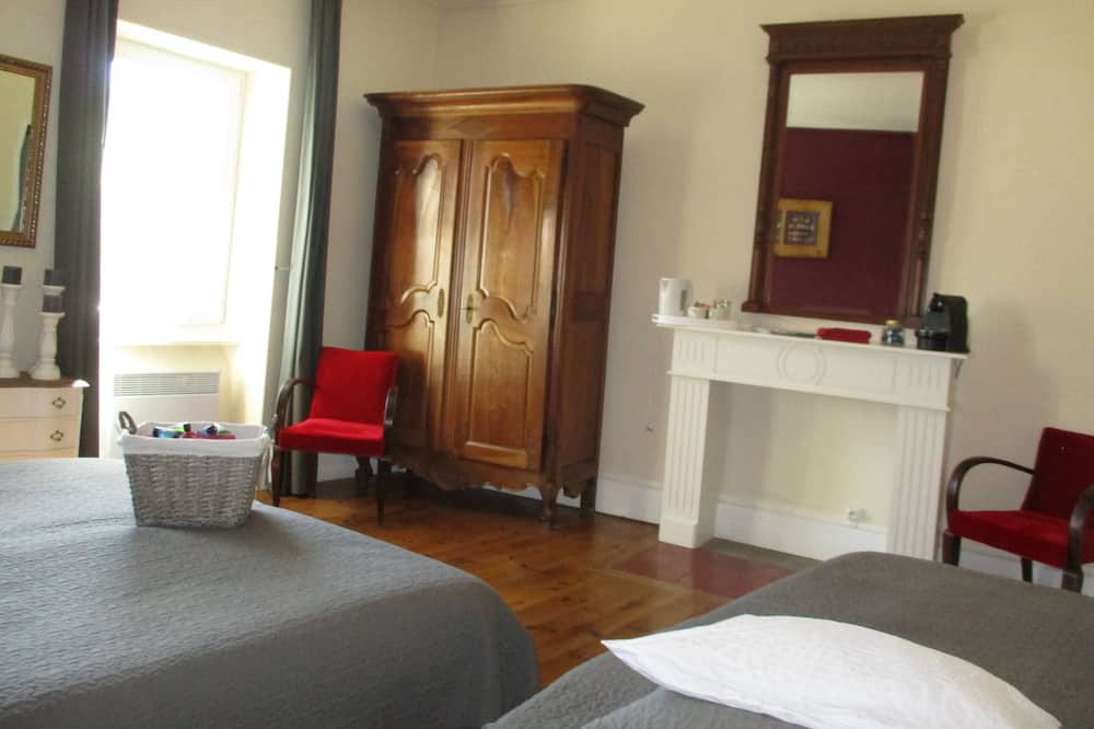 Photo of Bedroom in Camares