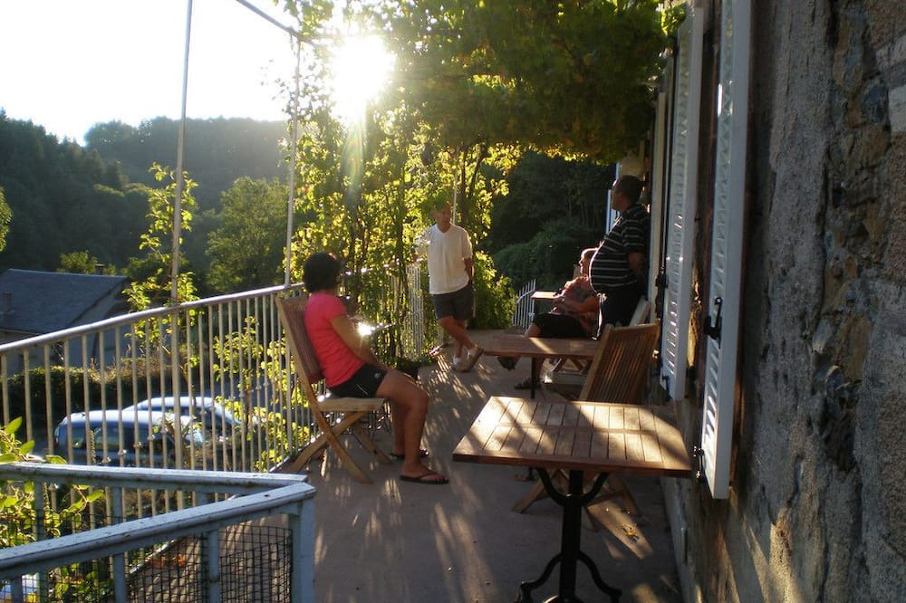 Photo of Outdoor in Camares