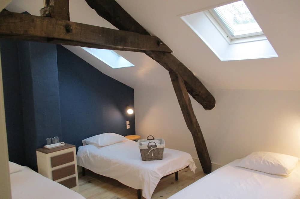 Photo of Bedroom in Camares